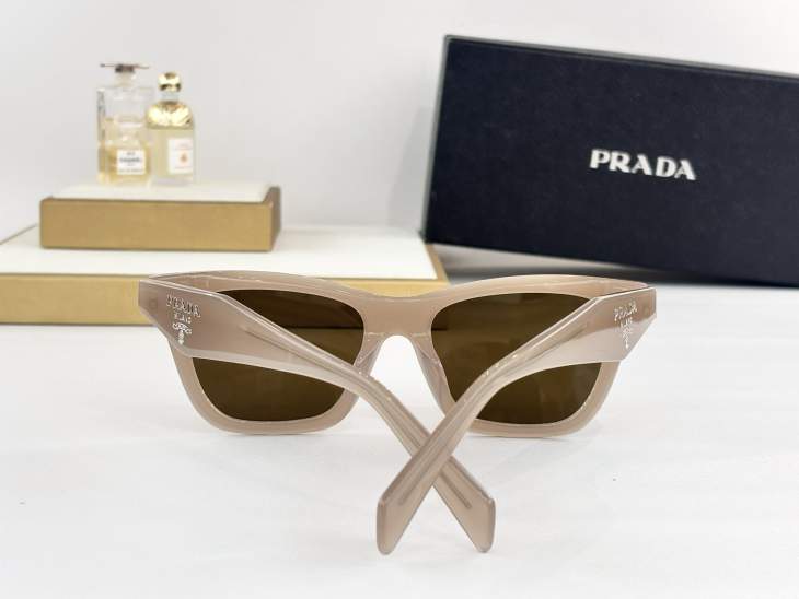 Picture of Prada Sunglasses _SKUfw75975999fw